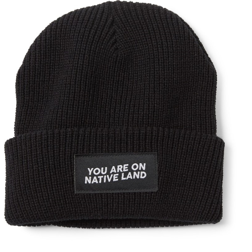 Black Rei Coop Urban Native Era You Are On Native Land Gerippte Wintermütze
