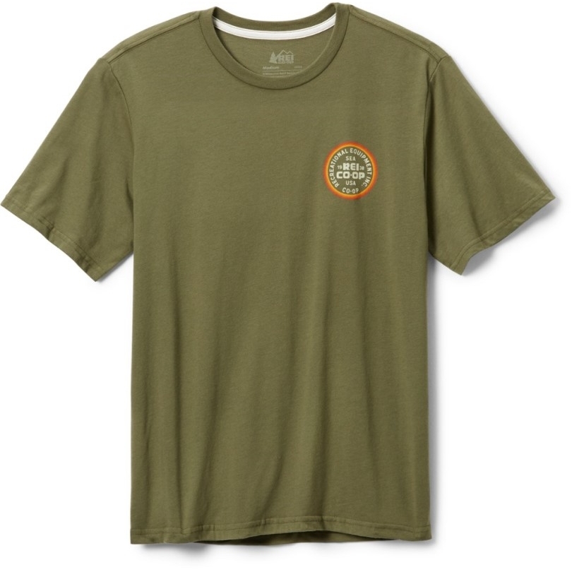 Grünes T-Shirt Mit Rei-Koop-Treeverse-Grafik