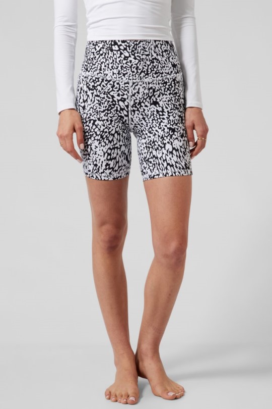 Athleta Salutation Stash Pocket Shorts Damen 7 Innennaht Schwarz Rei Co-op